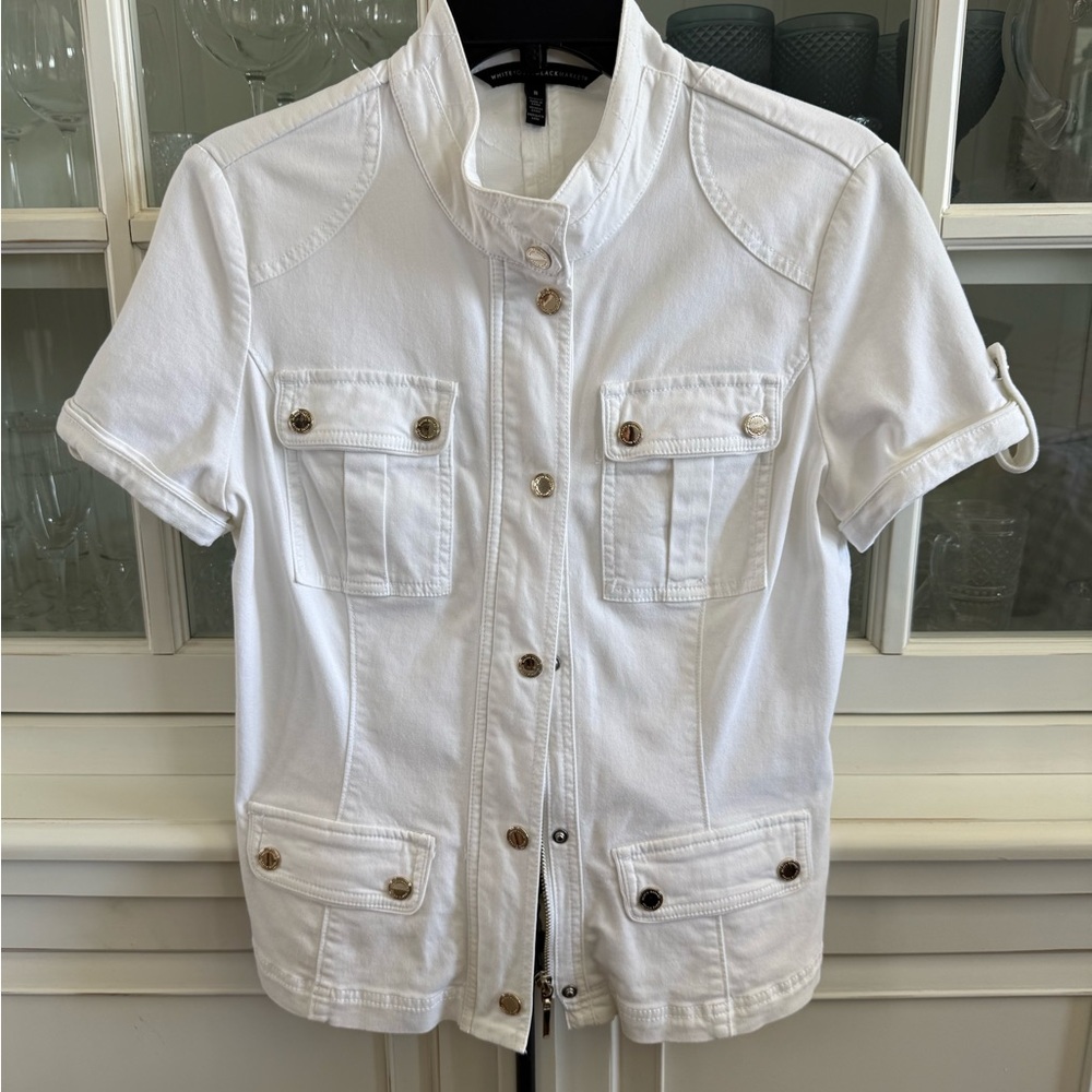 White House Black Market adorable fitted white denim jacket